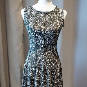 Haani Petite Small Black & White Dress Fit & Flare